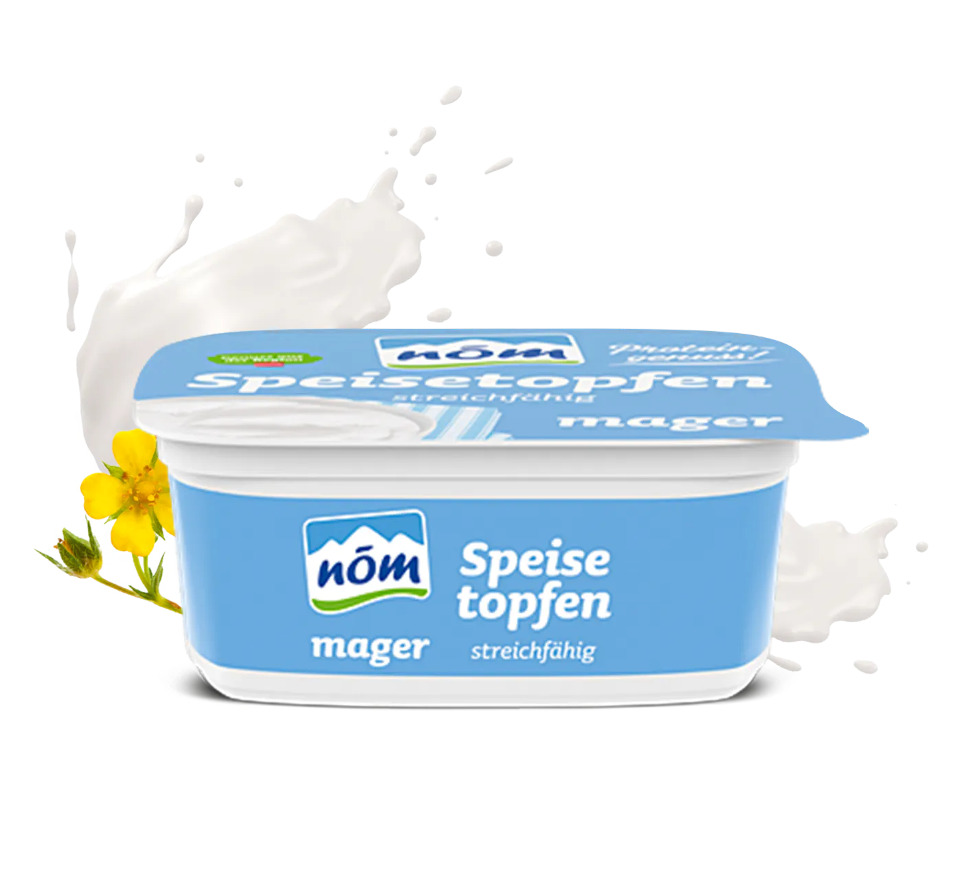 Eine Packung NÖM Magertopfen in hellblau gehalten umgeben von einem Milchswirl und einer gelben Blume